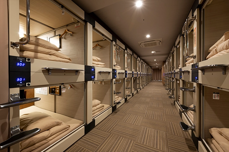 カプセルフロア